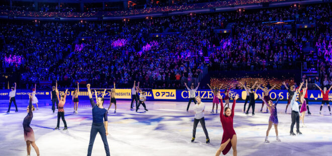 Krasobruslařský šampionát v O2 areně nadchl fanoušky i sportovní elitu.